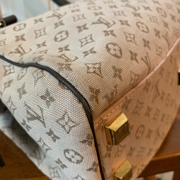 SOLD Auth. Louis Vuitton Josephine bag - Picture 7 of 13